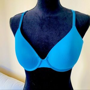 Victoria’s Secret criss cross bra